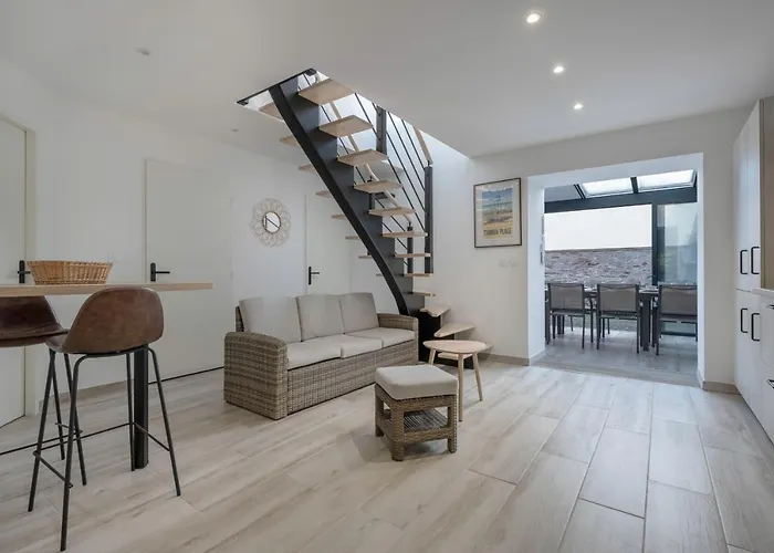 Casa de Férias à 50m De La Plage, Jolie Maison Pour 8 Saint-Michel-Chef-Chef