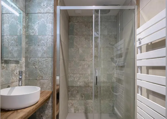 à 50m De La Plage, Jolie Maison Pour 8 *